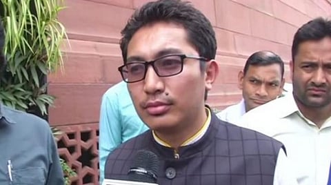 காங்கிரஸ் எங்களை கல்வி அகதிகளாக வைத்திருந்தது: ஒரே உரையில் தேசிய கவனம் ஈர்த்த லடாக் எம்.பி.யின் ஆவேசக் கருத்து