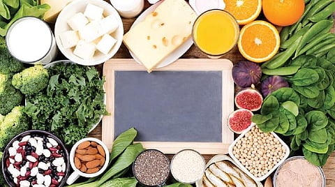 முதுமையும் சுகமே 17: உணவால் எலும்பைப் பலப்படுத்தலாம்