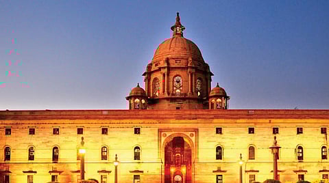 இந்தியக் கூட்டாட்சி சமச்சீரற்று இருப்பது ஏன்?