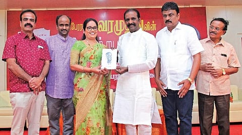 சமூக ஊடகங்களில் நல்ல விஷயங்களை பகிருங்கள்! - வைரமுத்து வேண்டுகோள்