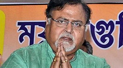 பார்த்தா சட்டர்ஜி.