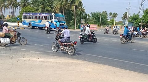 வண்டியூர் சந்திப்பில் அதிகரிக்கும் விபத்துகள்; அச்சத்தில் மக்கள்: 'சிக்னல்' அமைக்கப்படுமா ?