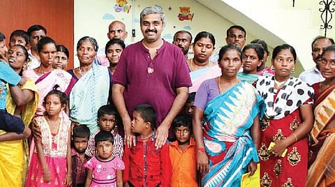 இதயங்களை இதமாக்கும் மருத்துவர்