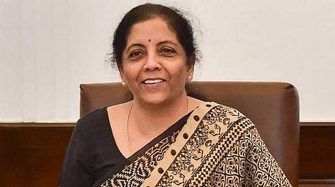 கார்ப்பரேட் வரி படிப்படியாகக் குறைக்கப்படும்: நிதியமைச்சர் நிர்மலா சீதாராமன்