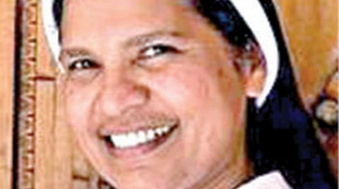 பேராயருக்கு எதிராக போராடும் கன்னியாஸ்திரி சிறைவைப்பு