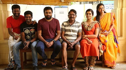 முதல் பார்வை: கென்னடி கிளப்