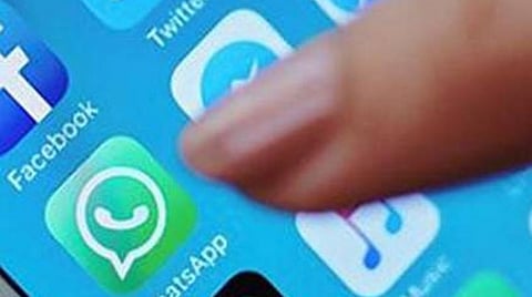 அடுத்த எண்ணுக்கு ‘ஹாய்’ அனுப்பியாச்சா?- இணையத்தை கலக்கும் புதிய சவால்