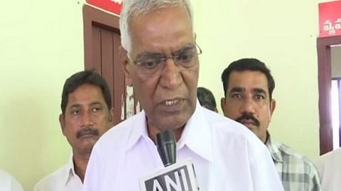 இன்று விஜயவாடா வந்திருந்த சிபிஐ கட்சி பொதுச் செயலாளர் டிராஜா ஏஎன்ஐயிடம் பேசுகிறார்.