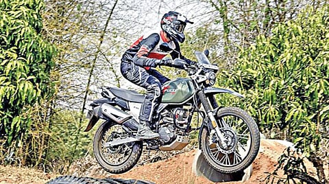 ஹீரோ எக்ஸ்பல்ஸ் 200: சாகச பயணங்களுக்கு சரியான பைக்