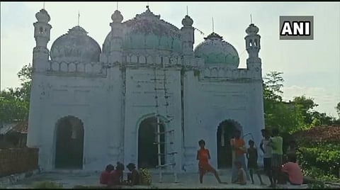 கைவிடப்பட்ட மசூதியை உயிர்ப்பித்த இந்துக்கள்: பிஹார் மாநிலத்தில் மதநல்லிணக்க நெகிழ்ச்சி நிகழ்வு