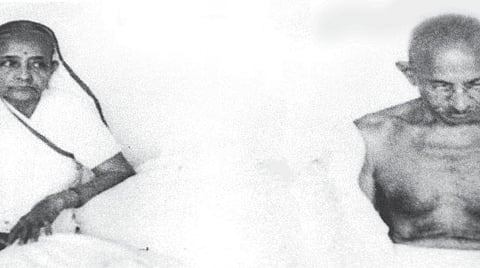 காந்தியைப் பேசுதல்: காந்தியை உலுக்கிய இரண்டு மரணங்கள்