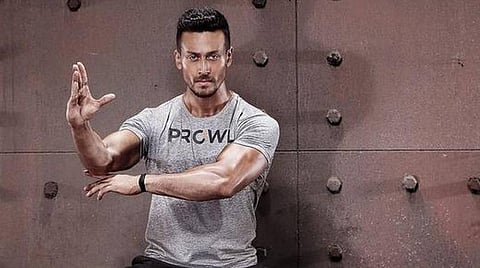 ’எங்கள் வீட்டுப் பொருட்கள் ஒவ்வொன்றாக விற்கப்பட்டன’ - டைகர் ஷெராஃப் உருக்கம்