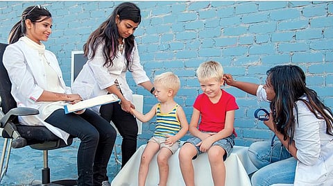 360: வெளிநாடுகளுக்குப் பறக்கும் இந்திய மருத்துவர்கள்