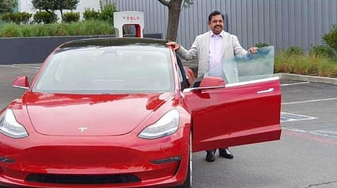 அமெரிக்காவில் டெஸ்லா கார் நிறுவனத்தைப் பார்வையிட்ட முதல்வர்