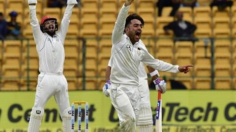 கேப்டன் ரஷீத் கானின் அதிரடி அரைசதம், 4 விக். : வங்கதேசத்துக்கு தோல்வி பயத்தை உருவாக்கும் ஆப்கான்