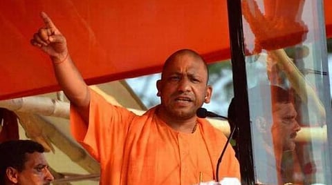 ஆட்சி நிர்வாகம் தொடர்பான வகுப்பில் மாணவராக மாறிய யோகி ஆதித்யநாத்