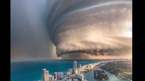 பஹாமஸைத் தாக்கிய டோரியன் புயல் பாதை குறித்து பகிரப்பட்ட வீடியோ உண்மையா?