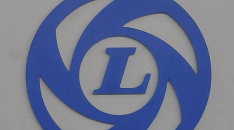 அசோக் லேலண்ட் உற்பத்தி நிறுத்தம்; செப்டம்பரில் விடுமுறை நாட்கள் அறிவிப்பு- வாகன விற்பனை சரிவு எதிரொலி