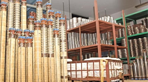 கும்பி எரியுது, குடல் கருகுது... வாழ்வாதாரத்தை இழக்கும் சிறு, குறுந்தொழில் துறையினர்!