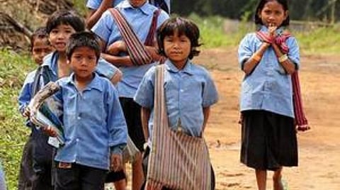 இனி இந்தி மட்டும் இல்லை; பிரஜ், போஜ்புரி மொழிகளில் பாடப்புத்தகங்கள்; உ.பி. அரசு புதிய முயற்சி