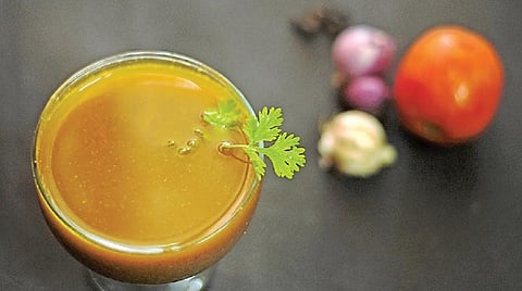 தலைவாழை: மழைக்கு இதமான மிளகு சூப்