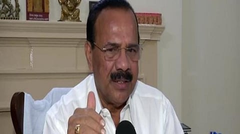 இந்தி இணைப்பு மொழி தான்; உயர்ந்த மொழி என அர்த்தமல்ல: மத்திய அமைச்சர் விளக்கம்