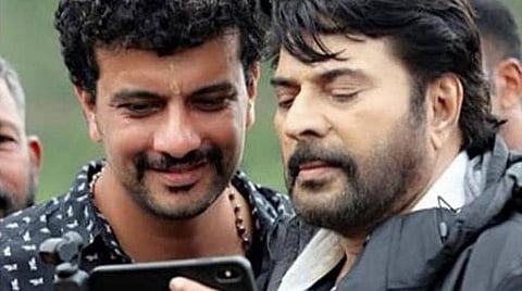 மம்முட்டி பட விளம்பரத்துக்கு ஃப்ளெக்ஸ் ஃபோர்டுகள் கிடையாது: தயாரிப்பாளர் அறிவிப்பு