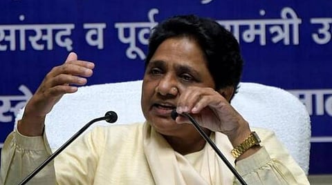 மதவாத சக்திகளுக்கு ஆதரவாக செயல்படும் காங்கிரஸ்: மாயாவதி கடும் தாக்கு