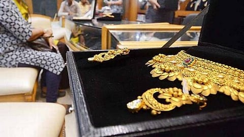 தங்கம் விலை பவுனுக்கு ரூ.120 குறைவு