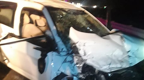 விபத்துக்குள்ளான கார்