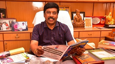 தமிழ் சினிமாவின் 'தந்தை' நான்... -ட்ரெண்டி தமிழாசிரியர் கு.ஞானசம்பந்தனின் கலகல பேட்டி