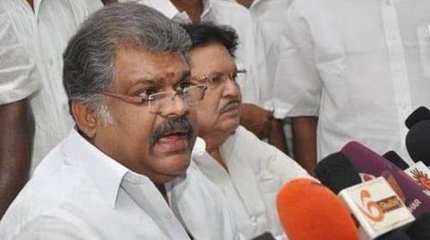 இடைத்தேர்தலில் அதிமுகவுக்கு முழு ஆதரவு: வாசன் அறிவிப்பு