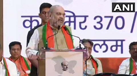 மும்பையில் நடந்த பிரச்சாரத்தில் உள்துறை அமைச்சர் அமித் ஷா பேசிய காட்சி: படம் ஏஎன்ஐ