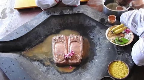 நமக்காக... நம் பித்ருக்களுக்காக... பெருமாளே சிராத்தம் செய்யும் நென்மேலி திருத்தலம்!