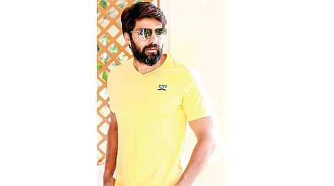 ஒளிரும் நட்சத்திரம்: அலட்டாமல் சாதித்த ஆர்யா!