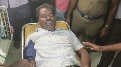 போலீஸாரே பிளேடில் அறுத்துக்கொண்டு என் மீது பழி போடுகிறார்கள்: வைரலாகும் கோவில்பட்டி ரவுடியின் வீடியோ