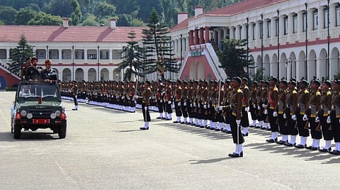கீதை, பைபிள், குரான் முன்னால், ராணுவ வீரர்கள் சத்தியப் பிரமாணம்