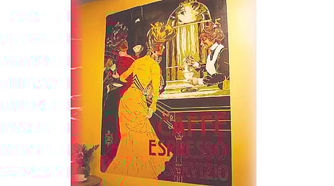 சுவர்களில் போஸ்டர்கள் – கவனம்