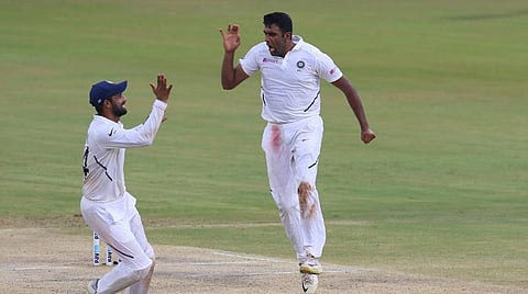 இன்னும் ஒரு விக்கெட்தான்: முத்தையா முரளிதரன் சாதனையை நெருங்கிய அஸ்வின்