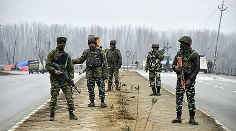 எல்லைக் கட்டுப்பாட்டு கோட்டுப் பகுதியில் 20 தீவிரவாத முகாம்களை அமைத்தது பாகிஸ்தான்: ராணுவ மூத்த அதிகாரி தகவல்