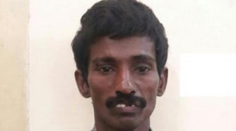 லலிதா ஜூவல்லரி நகைக் கொள்ளை வழக்கில் முருகன், சுரேஷை பிடிக்க தனிப்படை தீவிரம்: காவல் அதிகாரிகளுடன் ஆணையர் அமல்ராஜ் ஆலோசனை