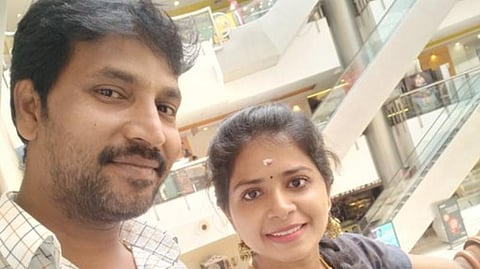 மீண்டும் சர்ச்சையில் 'பிக் பாஸ்': விளக்கம் கேட்கும் மதுமிதாவின் கணவர்