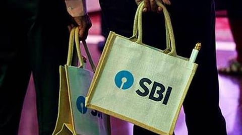 வட்டியை குறைத்தது எஸ்பிஐ வங்கி: வீடு, வாகனக் கடன் வட்டி குறைகிறது; டெபாசிட் வட்டியும் குறையும்