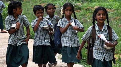 வீட்டுக்கு வருபவர்களை விசாரியுங்கள்