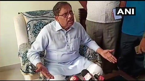 பரமேஸ்வரா வீடு, கல்லூரியில் வருமான வரித்துறை அதிகாரிகள் சோதனை