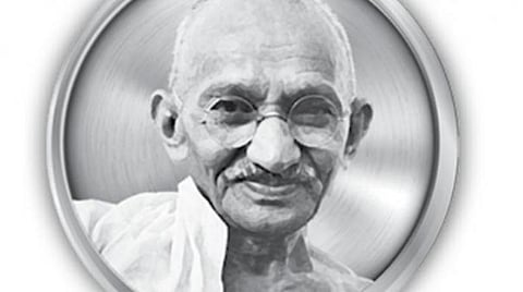 காந்தியின் 150-வது பிறந்தநாள்- நாணயம் வெளியிடுகிறது இங்கிலாந்து