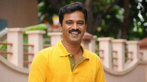 'அசுரன்' படத்தின் வெற்றி, வெளியீட்டில் நிலவும் சிக்கல், C2H முயற்சி: மனம் திறந்த சேரன்