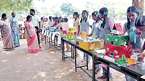 சோழன்குடிக்காடு அரசுப்பள்ளியில் அறிவியல் கண்காட்சி