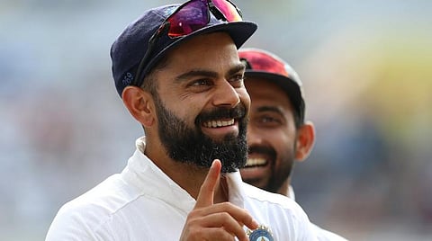 தென் ஆப்பிரிக்க அணிக்கு பாலோ-ஆன் வழங்கிய மகிழ்ச்சியில் இந்திய அணியின் கேப்டன் விராட் கோலி