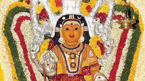 குருப்பெயர்ச்சி பொதுப்பலன்கள்: தனுசு ராசி வாசகர்களே